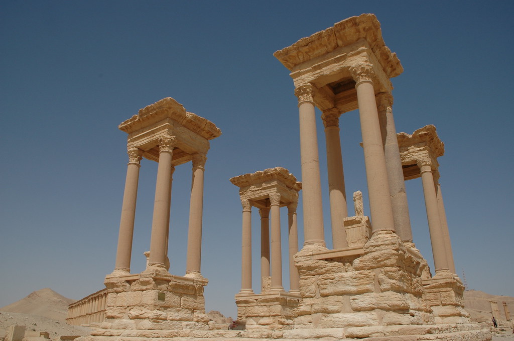 Tetrapylon
