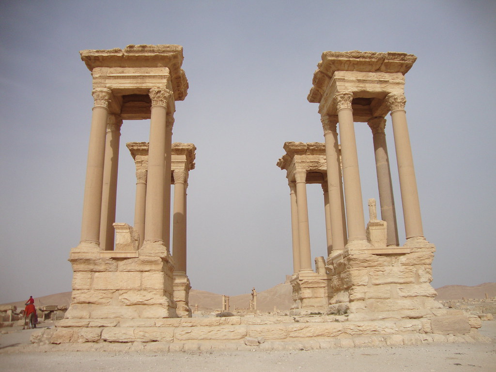 Tetrapylon