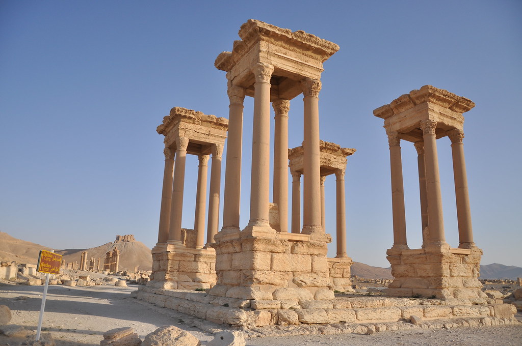 Tetrapylon