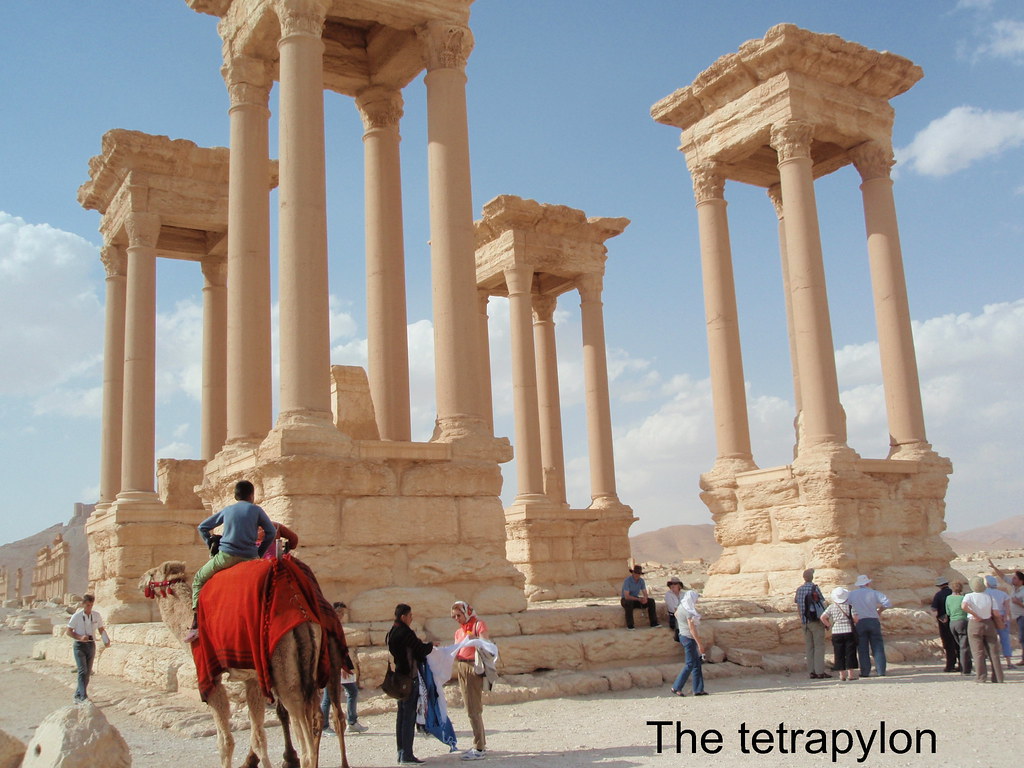 Tetrapylon