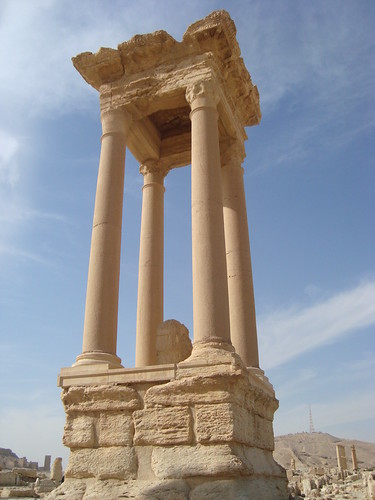 Tetrapylon