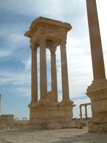 Tetrapylon