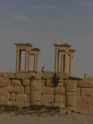 Tetrapylon